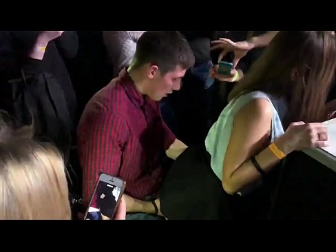 ❤️ Prawdziwy seks w rosyjskim klubie nocnym. 18-letnia rosyjska dziewczyna w odbycie i pochwie fucked w klubie nocnym ❌ Anal video at pl.nudexxx.ru ❌❤